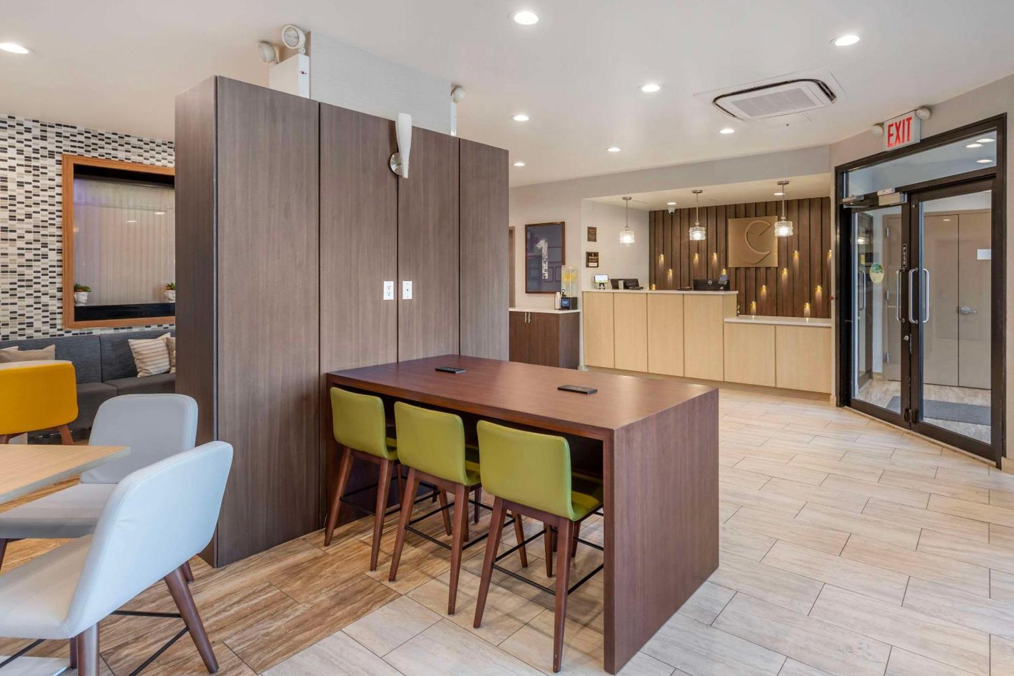 Penginapan Comfort Manhattan - Midtown West 3*